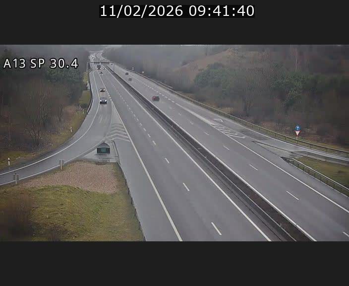 Traffic live webcam Luxembourg Altwies - A13 direction Luxembourg-ville - BK 30.4