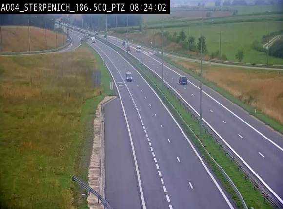 Webcam E411 à Sterpenich en Belgique près de la frontière du Luxembourg. Vue orientée vers Bruxelles