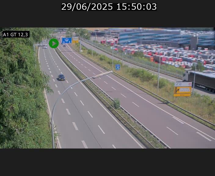 Traffic live webcam Luxembourg Senningerberg - A1 direction Allemagne - BK 12.3