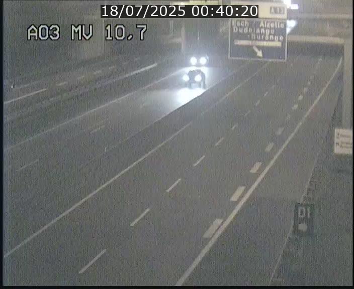Traffic live webcam Luxembourg Croix de Bettembourg - A3 - BK 10.7 - direction France