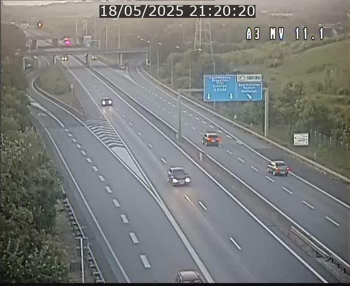 Traffic live webcam Luxembourg Croix de Bettembourg A3 - BK 11.1 - direction Luxembourg-ville