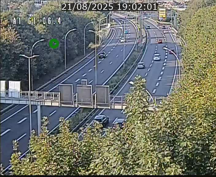 Traffic live webcam Luxembourg Hamm - A1 direction Sandweiler - BK 6.4