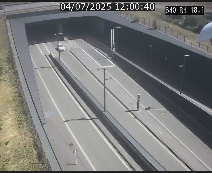 Webcam sur la route de contournement d'Esch-Belval avant le tunnel Central Gate au niveau de la porte de France et du radar fixe