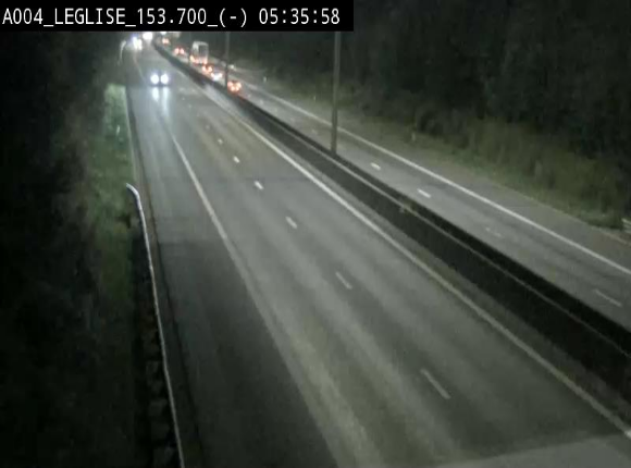 Webcam autoroute A4 (E411-E25) à Léglise, avant la jonction avec la N40. Vue orientée vers Bruxelles