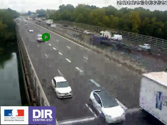 Caméra trafic à la jonction entre l'A46 (Rocade-est de Lyon) et l'A42 à hauteur de Vault-en-Velin en direction de Marseille