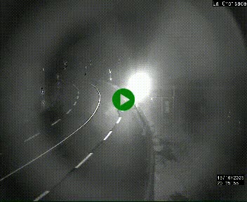 Webcam au carrefour de la croisade, à la jonction entre la N22 et la N320, avant le poste de douane franco-andorrane. Webcam à 1790 mètres d'altitude