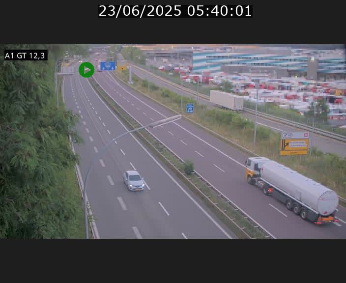 Traffic live webcam Luxembourg Senningerberg - A1 direction Allemagne - BK 12.3