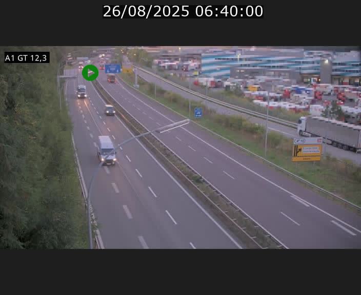 Traffic live webcam Luxembourg Senningerberg - A1 direction Allemagne - BK 12.3