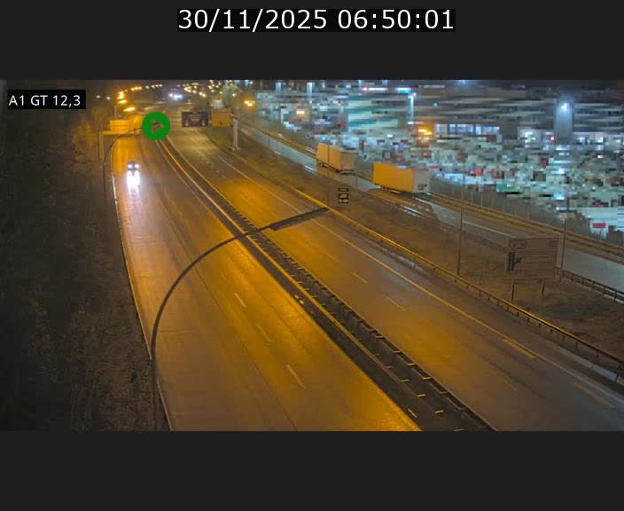 Traffic live webcam Luxembourg Senningerberg - A1 direction Allemagne - BK 12.3