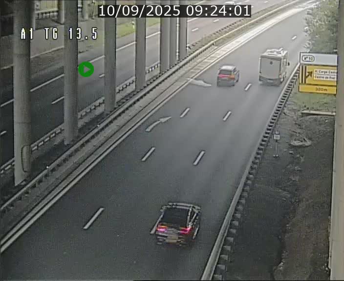 Traffic live webcam Luxembourg Senningen - A1 direction Luxembourg - BK 13.5