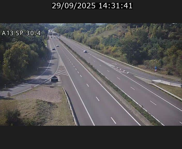 Traffic live webcam Luxembourg Altwies - A13 direction Luxembourg-ville - BK 30.4