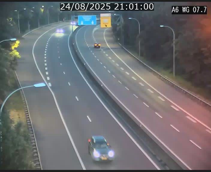 Traffic live webcam Luxembourg - Bridel - A6 - BK 7.7 - direction Belgique