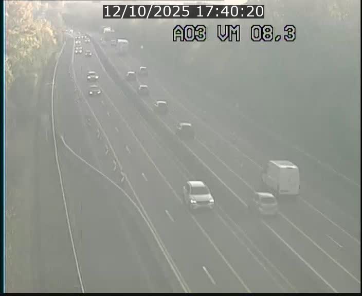 Traffic live webcam Luxembourg Bettembourg - A3 - BK 8.3 - direction France