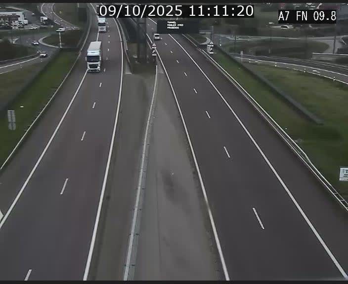 Caméra trafic Luxembourg - A7, Tunnel Gousselerbierg, sortie sud, direction rond-point Lorentzweiler (BK 9.9)