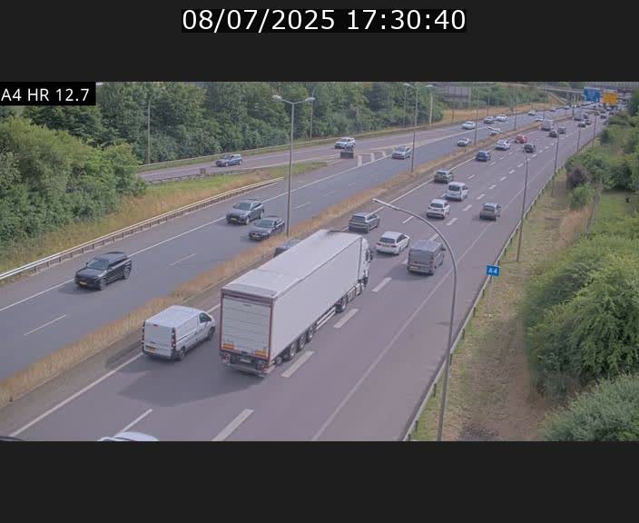 Traffic live webcam Luxembourg Esch sur Alzette - A4 - BK 12.7 - direction Esch-Belval