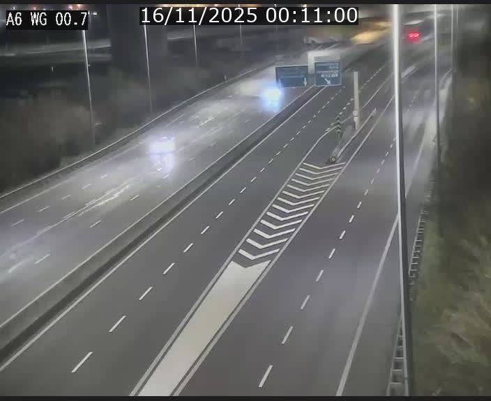 Traffic live webcam Luxembourg Croix de Cessange - A6 - BK 0.7 - direction A3 France