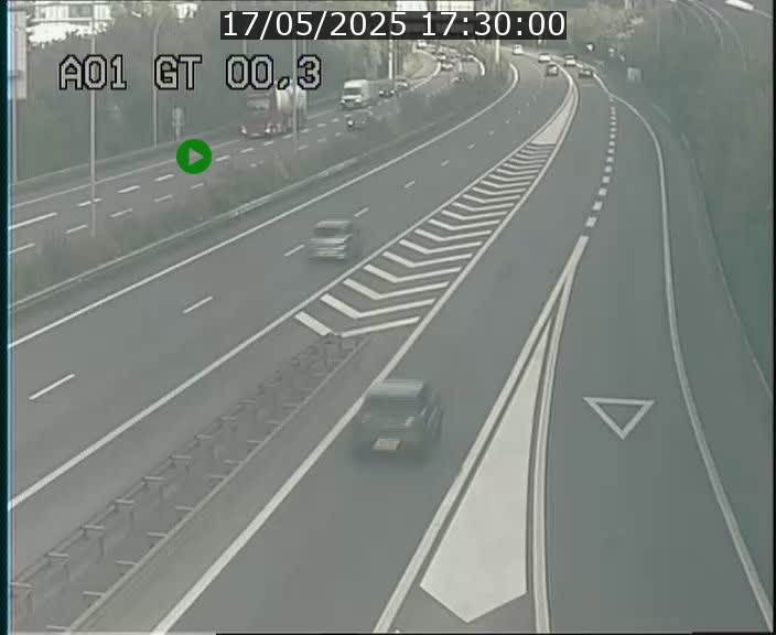 Traffic live webcam Luxembourg Croix de Gasperich - A1 direction Kirchberg - BK 0.3