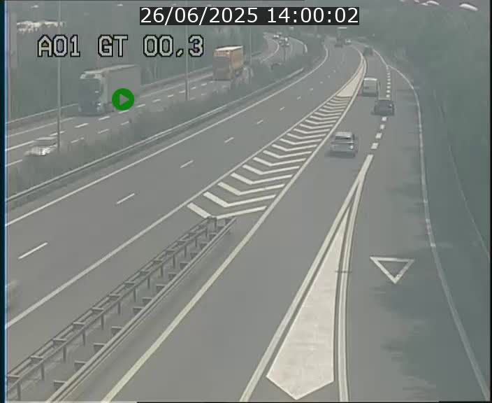 Traffic live webcam Luxembourg Croix de Gasperich - A1 direction Kirchberg - BK 0.3