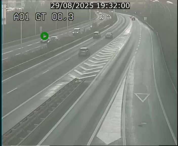 Traffic live webcam Luxembourg Croix de Gasperich - A1 direction Kirchberg - BK 0.3