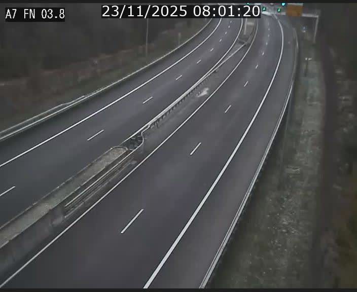 Caméra autoroute Luxembourg A7 - Passage à gibier Rëngelbour - direction Tunnel Stafelter