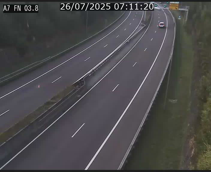 Caméra autoroute Luxembourg A7 - Passage à gibier Rëngelbour - direction Tunnel Stafelter