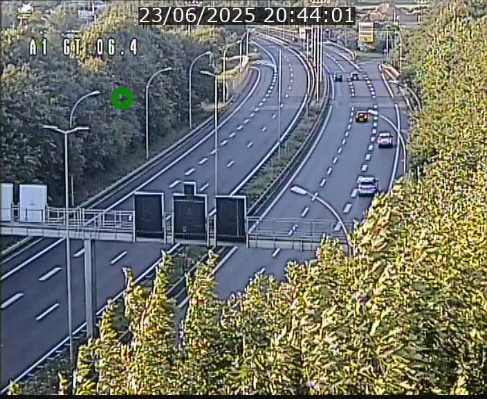Traffic live webcam Luxembourg Hamm - A1 direction Sandweiler - BK 6.4