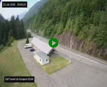 Webcam à l'entrée du tunnel du Somport, côté français, sur la N134, dans les Pyrénées, en direction de l'Espagne, à 1116 mètres d'altitude