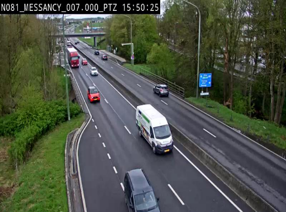 Webcam sur la N81 (E411) à hauteur du Cora Messancy. Vue orientée vers Arlon