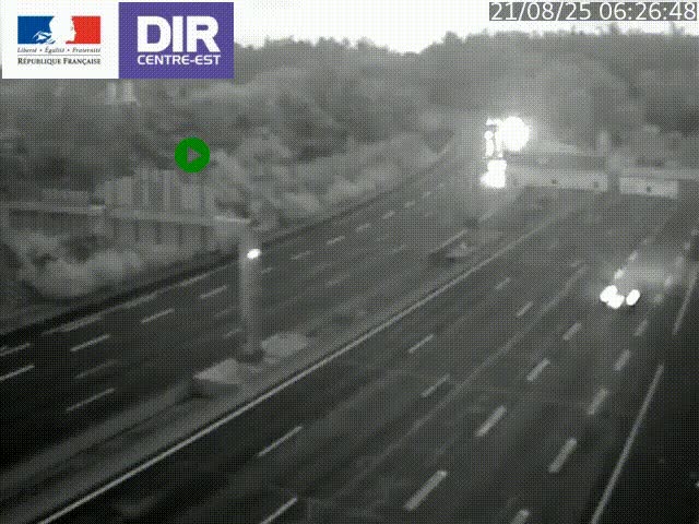 Caméra de circulation routière sur le boulevard périphérique Laurent Bonnevay de Lyon (D383) à hauteur de Bron, avant la jonction avec l'A43. Vue orientée vers l'échangeur