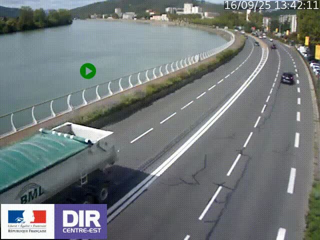 Webcam sur le quai Parjot à Vienne, aux Portes de Lyon, sur la Nationale 7, à la jonction avec le boulevard du Rhône-nord (D1407), caméra orientée vers Lyon