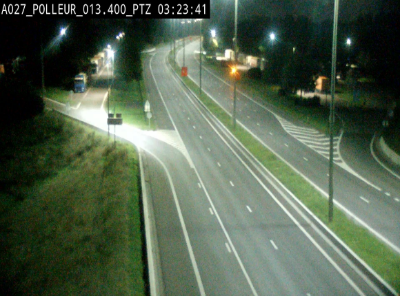 Webcam A27/E42 avec vue sur le parking de l'aire de Polleur, après le Viaduc de Polleur à Theux. Vue orientée vers Liège