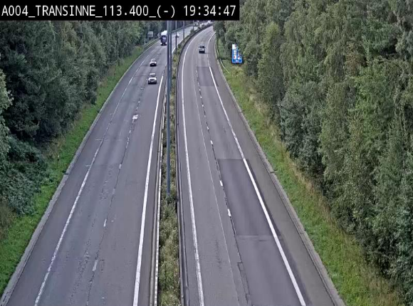 Caméra trafic E411 (A4) - Transinne direction Namur - BK 113.425