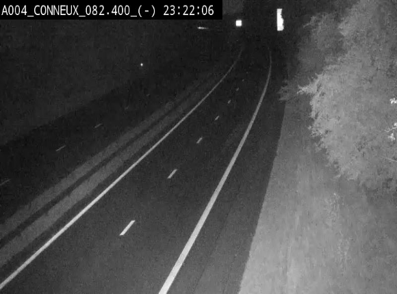 Webcam sur l'E411 avant les sorties 20 menant à Ciney, Dinant et Achêne. Vue orientée vers Namur
