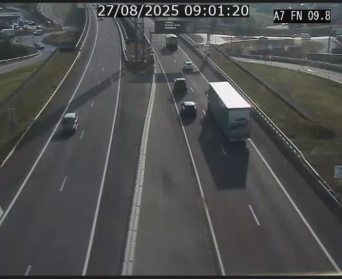 Caméra trafic Luxembourg - A7, Tunnel Gousselerbierg, sortie sud, direction rond-point Lorentzweiler (BK 9.9)