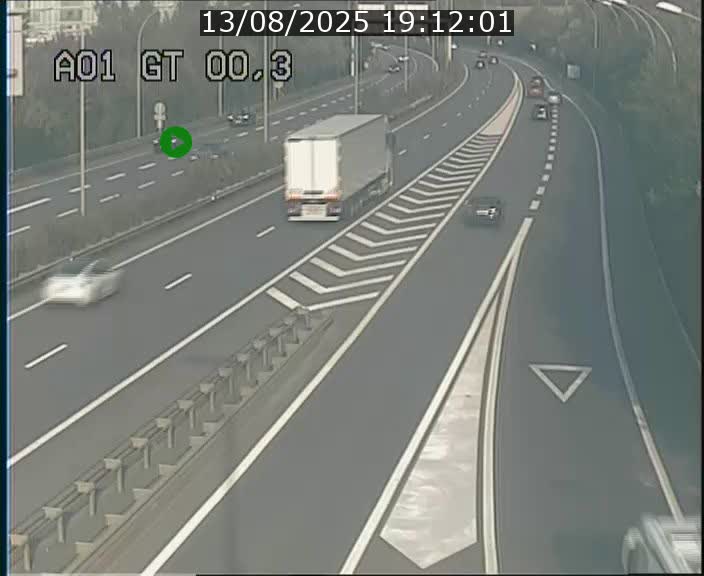 Traffic live webcam Luxembourg Croix de Gasperich - A1 direction Kirchberg - BK 0.3
