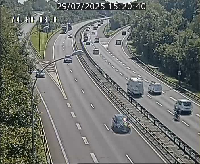 Webcam traffic A4 Luxembourg - BK 3.8 - Leudelange (direction Esch sur Alzette)