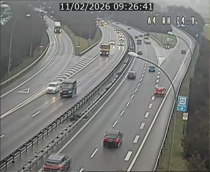 Traffic live webcam Luxembourg Leudelange - A4 - BK 4.9 - direction Luxembourg
