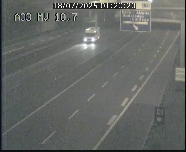 Traffic live webcam Luxembourg Croix de Bettembourg - A3 - BK 10.7 - direction France
