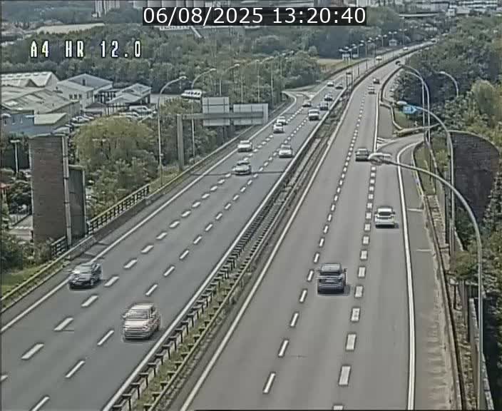 Traffic live webcam Luxembourg Jonction Foetz - A4 - BK 12.0 - direction Esch sur Alzette