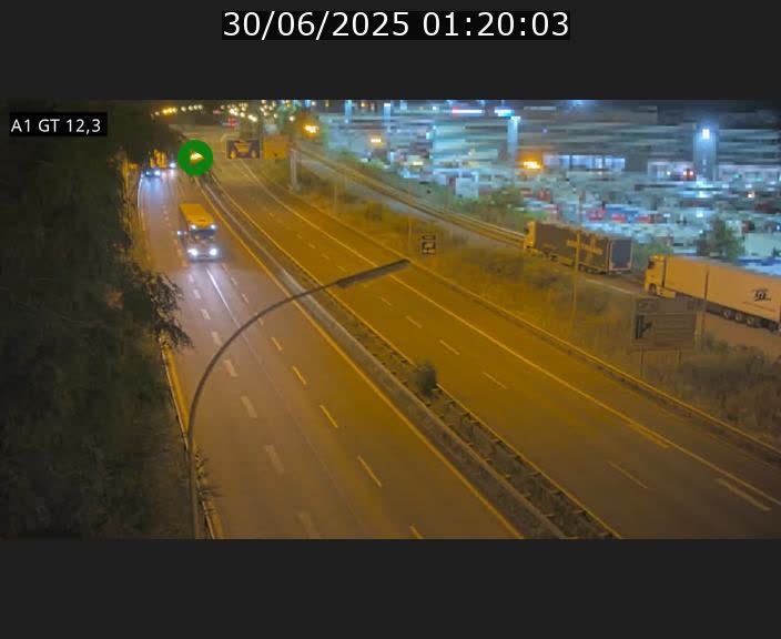 Traffic live webcam Luxembourg Senningerberg - A1 direction Allemagne - BK 12.3