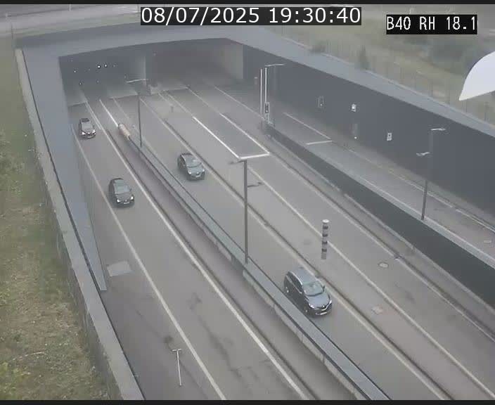 Webcam sur la route de contournement d'Esch-Belval avant le tunnel Central Gate au niveau de la porte de France et du radar fixe