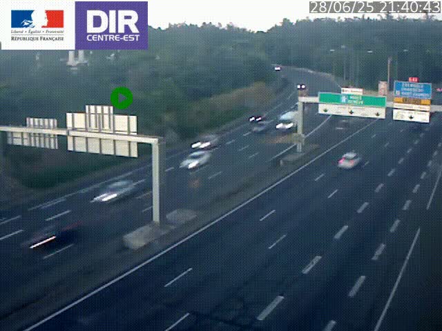 Caméra de circulation routière sur le boulevard périphérique Laurent Bonnevay de Lyon (D383) à hauteur de Bron, avant la jonction avec l'A43. Vue orientée vers l'échangeur