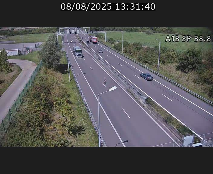 Webcam autoroute A13 à l'entrée ouest du tunnel Markusbierg à Schengen. Vue orientée vers le tunnel et l'Allemagne