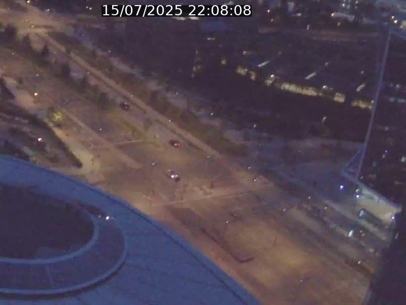 Webcam sur l'avenue John Fitzgerald Kennedy (N51) avec vue sur le Pont rouge (Pont Grande Duchesse Charlotte), l'arrêt Pfaffenthal et l'entrée du quartier Kirchberg
