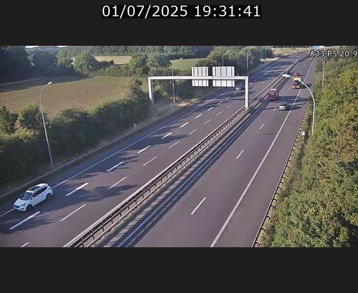 Traffic live webcam Luxembourg Croix de Bettembourg, rond-point d'Hellange - A13 direction Allemagne - BK 20.9