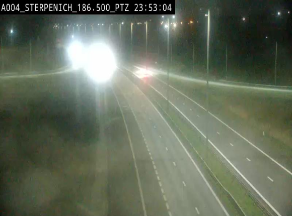 Webcam E411 à Sterpenich en Belgique près de la frontière du Luxembourg. Vue orientée vers Bruxelles