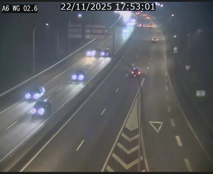 Traffic live webcam Luxembourg Croix de Cessange - A6 - BK 2.6 - direction France/Allemagne