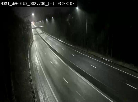 Webcam sur la N81 (E411) à hauteur de la jonction avec la N883. Vue orientée vers Arlon