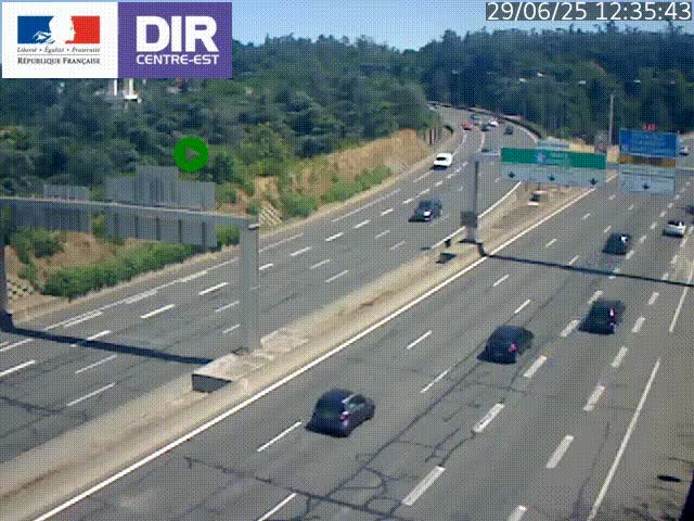 Caméra de circulation routière sur le boulevard périphérique Laurent Bonnevay de Lyon (D383) à hauteur de Bron, avant la jonction avec l'A43. Vue orientée vers l'échangeur