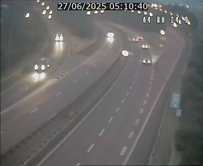 Traffic live webcam Luxembourg Leudelange - A4 - BK 4.9 - direction Luxembourg